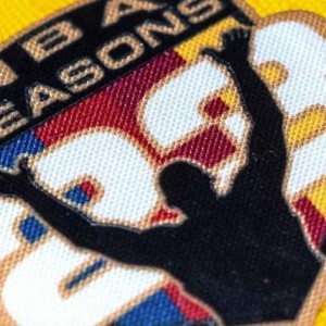 ESPN：剩余46场詹姆斯将身着特别球衣，赛后徽章将被制成球星卡