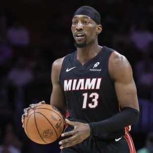 开云中国官网-攻防俱佳！阿德巴约半场10中7高效砍下17分8板3助3断1帽